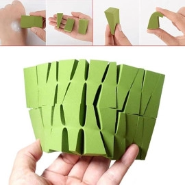 Makeup Sponge for Powder Makeup Sponge Set Triangle Shape  Small Triangle Puff Wet and Dry Puff Wine