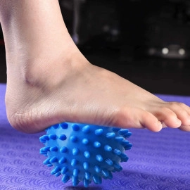 Acupressure Massage Ball, 3.5 inch | Ideal for Physiotherapy, Deep Tissue Massage, Trigger Point Therapy, Muscle Knots | Acupressure Therapy Ball for Myofascial Release & Pain Relief, (Blue)